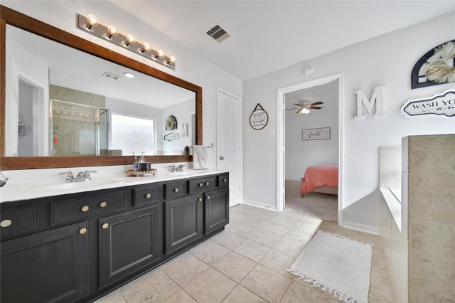 1279 Pinto Pass, Alvin, TX 77511