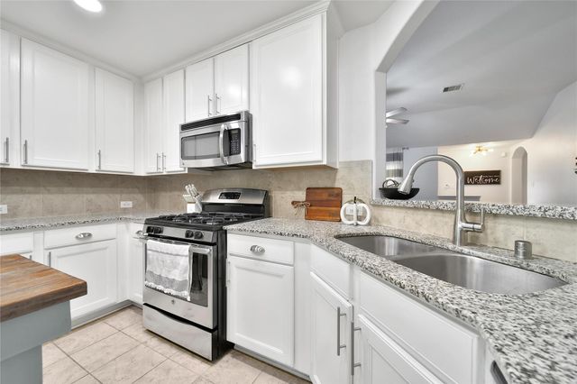 1279 Pinto Pass, Alvin, TX 77511