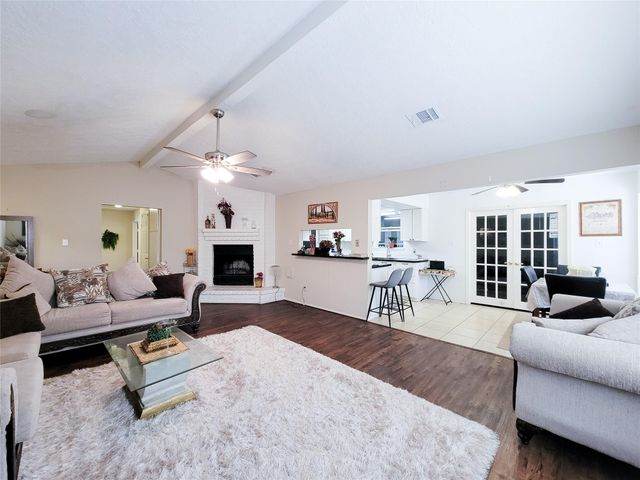 412 Land Grant Drive, Richmond, TX 77406