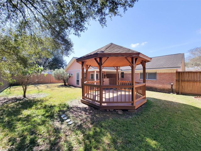 412 Land Grant Drive, Richmond, TX 77406