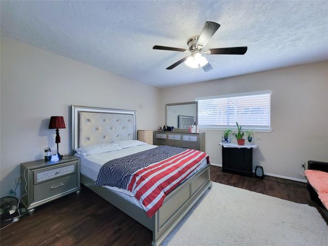 412 Land Grant Drive, Richmond, TX 77406