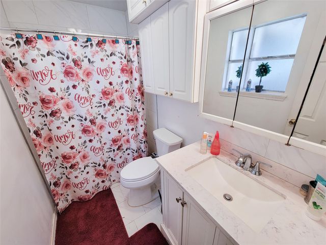 412 Land Grant Drive, Richmond, TX 77406