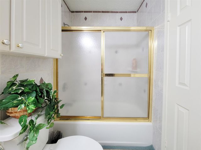 412 Land Grant Drive, Richmond, TX 77406