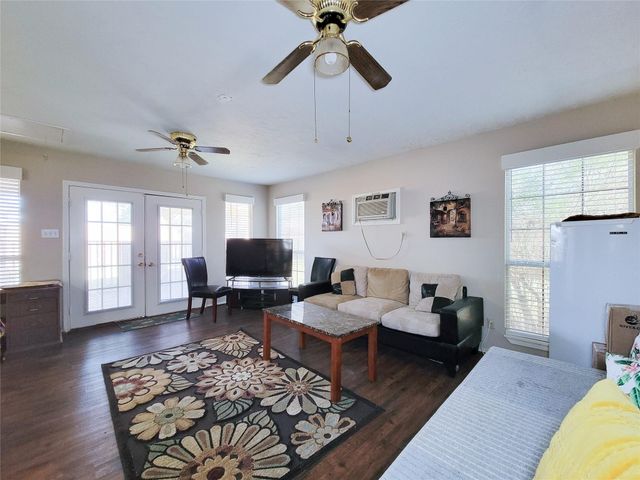 412 Land Grant Drive, Richmond, TX 77406