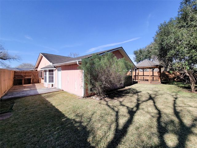 412 Land Grant Drive, Richmond, TX 77406