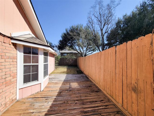 412 Land Grant Drive, Richmond, TX 77406