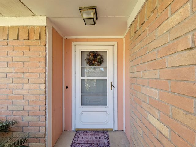 412 Land Grant Drive, Richmond, TX 77406