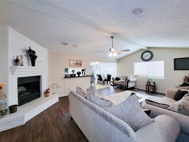 412 Land Grant Drive, Richmond, TX 77406