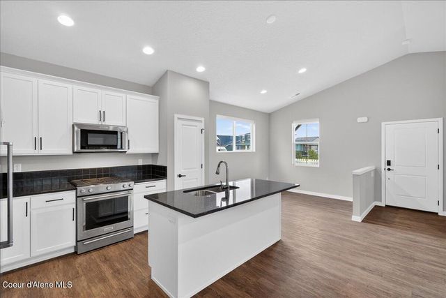 1039 E Blair AVE, Post Falls, ID 83854