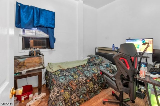 25 Oak St 25, Paterson City, NJ 07501