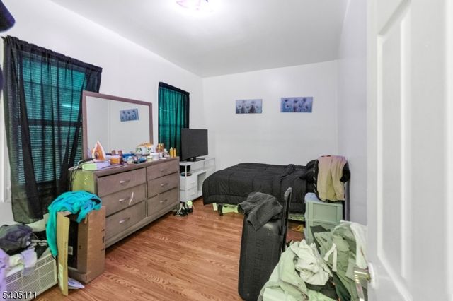 25 Oak St 25, Paterson City, NJ 07501