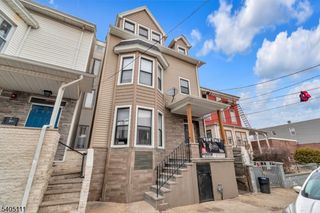 25 Oak St 25, Paterson City, NJ 07501