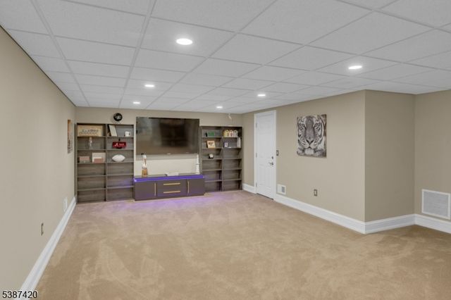 2 Dairy Farm Ln, West Amwell Twp., NJ 08530