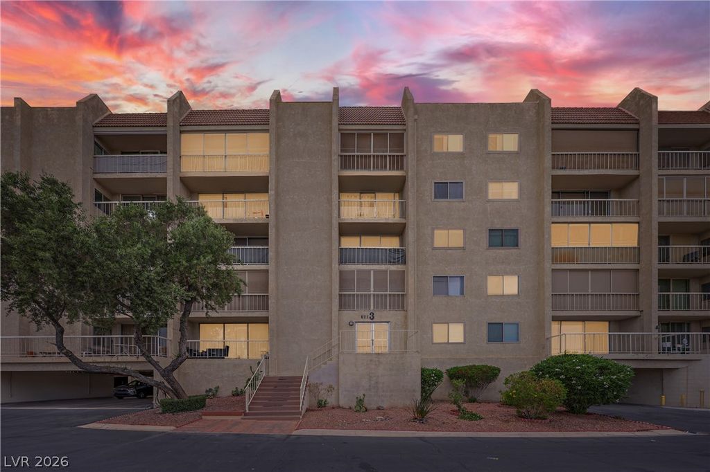 750 South Royal Crest Circle 344, Las Vegas, NV 89169