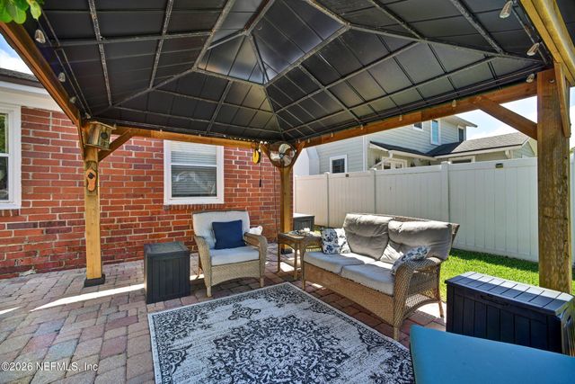 515 3RD Avenue N, Jacksonville Beach, FL 32250