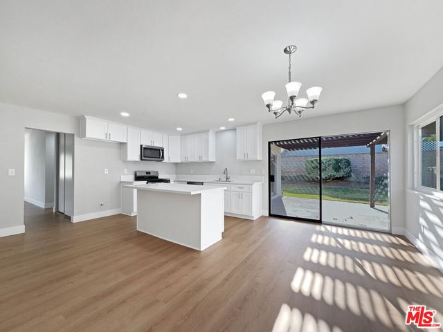 25443 Via Labrada, Valencia, CA 91355