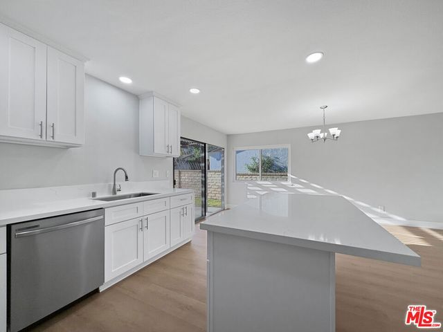 25443 Via Labrada, Valencia, CA 91355