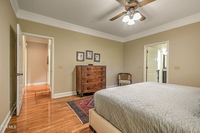 421 Arrowhead Drive, Kingsport, TN 37664