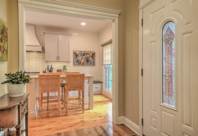 421 Arrowhead Drive, Kingsport, TN 37664
