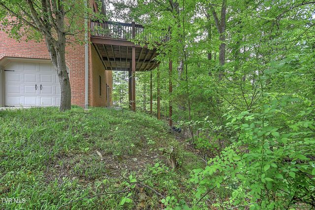 421 Arrowhead Drive, Kingsport, TN 37664