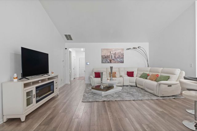 208 Augusta Green Way, Myrtle Beach, SC 29579