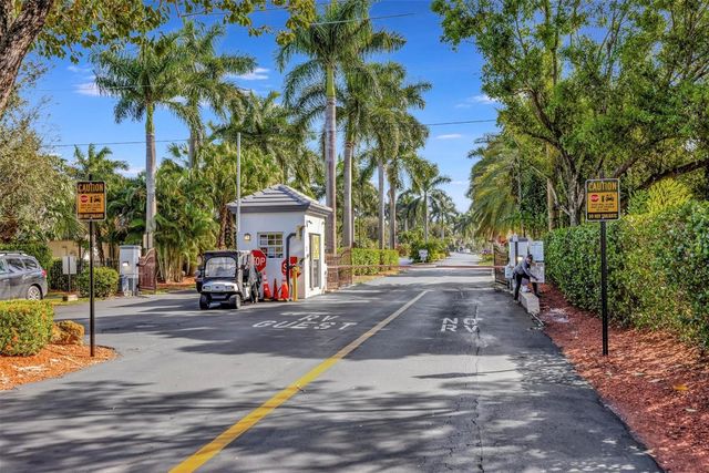 119 S Cortez Drive 119, Margate, FL 33068