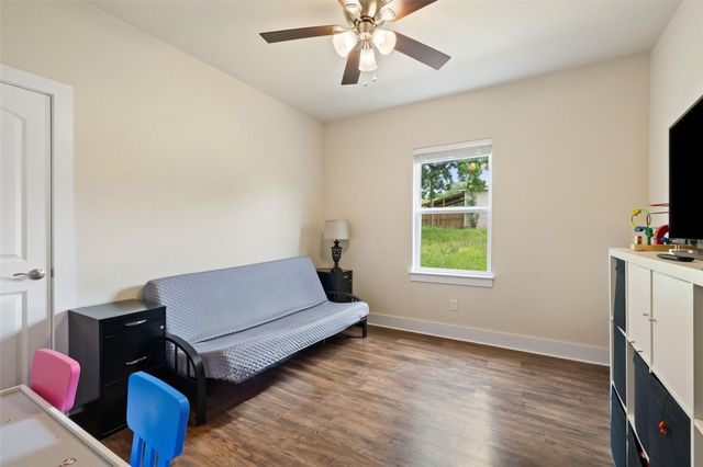 1625 Packsaddle TRL, Kingsland, TX 78639