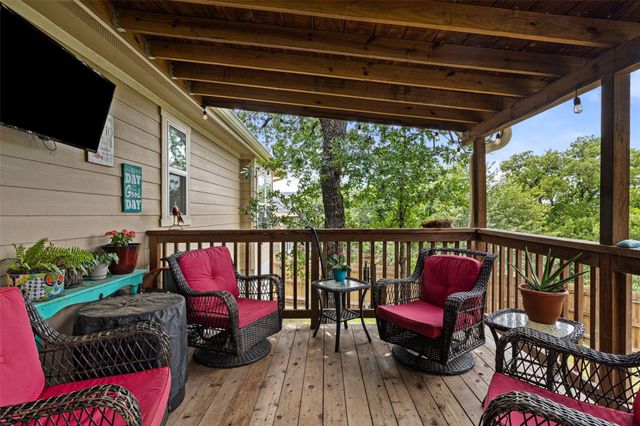 1625 Packsaddle TRL, Kingsland, TX 78639