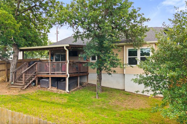 1625 Packsaddle TRL, Kingsland, TX 78639