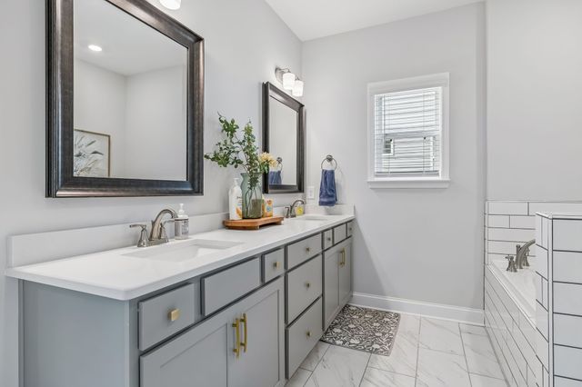 313 Traywick Pl, Nashville, TN 37207