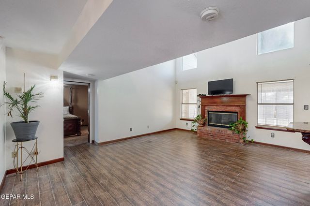 1759 Green Gate Way, El Paso, TX 79936