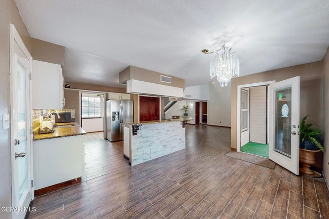 1759 Green Gate Way, El Paso, TX 79936