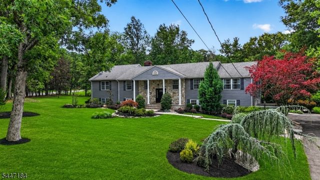 10 Berkshire Dr, Warren Twp., NJ 07059
