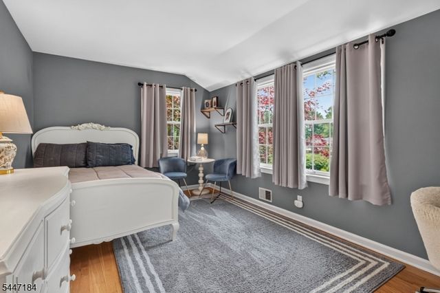 10 Berkshire Dr, Warren Twp., NJ 07059