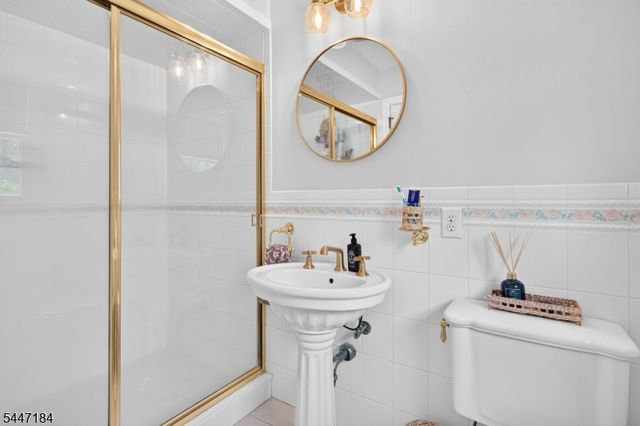 10 Berkshire Dr, Warren Twp., NJ 07059