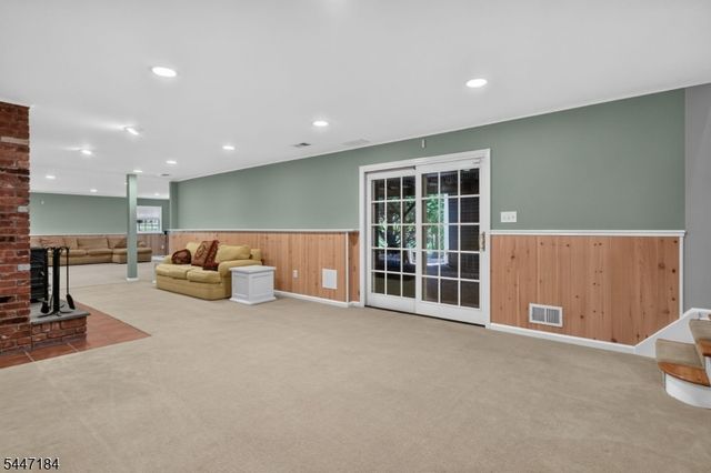 10 Berkshire Dr, Warren Twp., NJ 07059