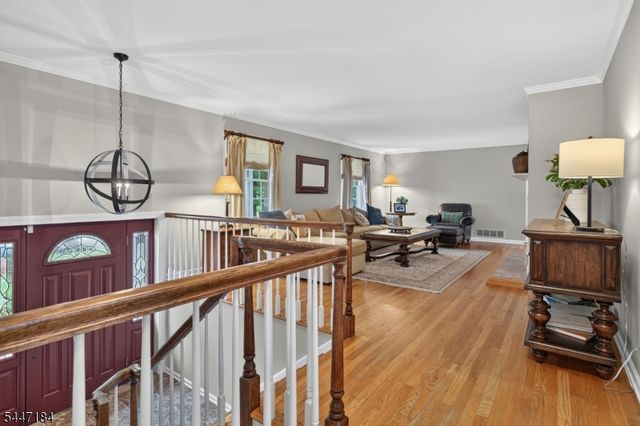 10 Berkshire Dr, Warren Twp., NJ 07059
