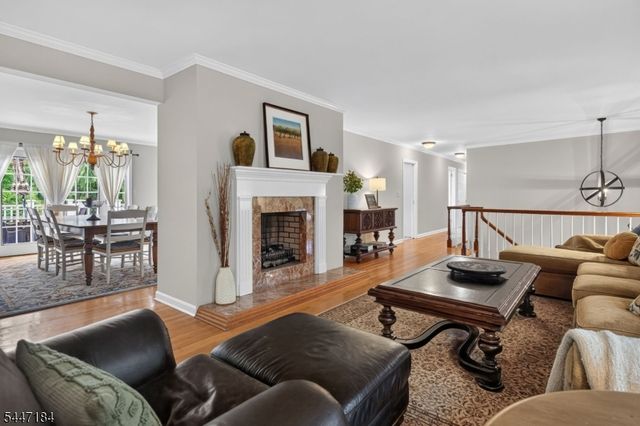 10 Berkshire Dr, Warren Twp., NJ 07059