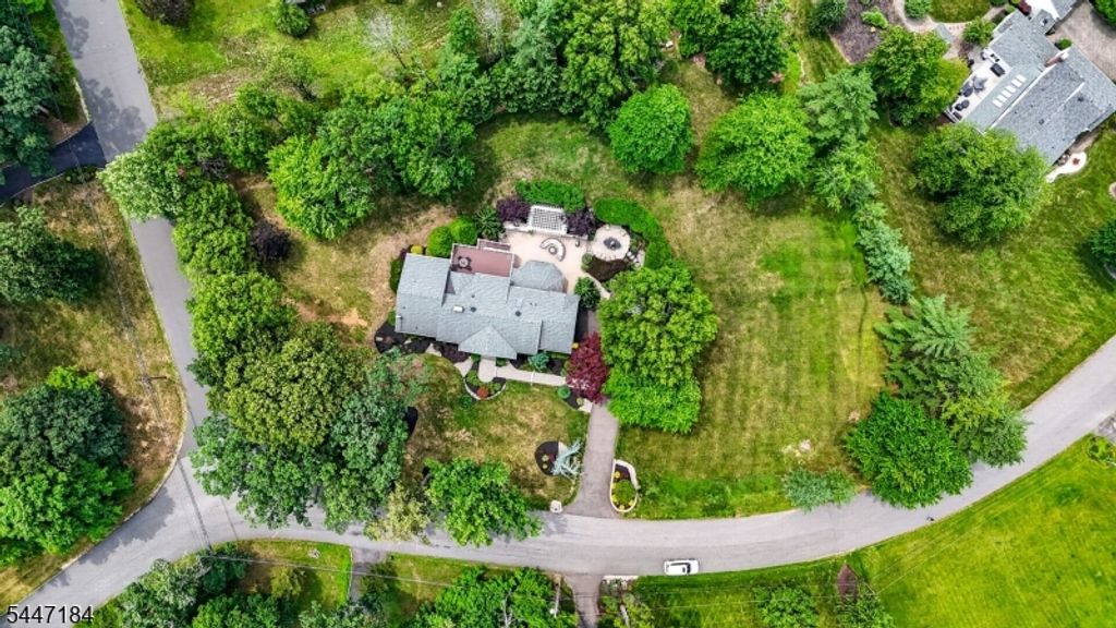 10 Berkshire Dr, Warren Twp., NJ 07059 — photo 3