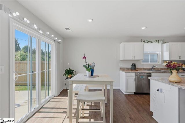 433 Maidstone Way, Piedmont, SC 29673
