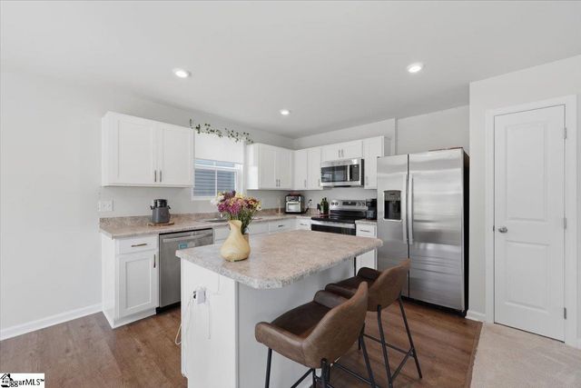 433 Maidstone Way, Piedmont, SC 29673