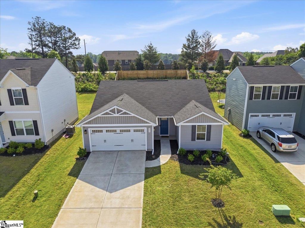 433 Maidstone Way, Piedmont, SC 29673