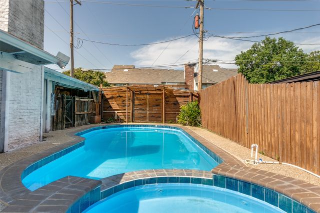 1535 Carnation Drive, Lewisville, TX 75067