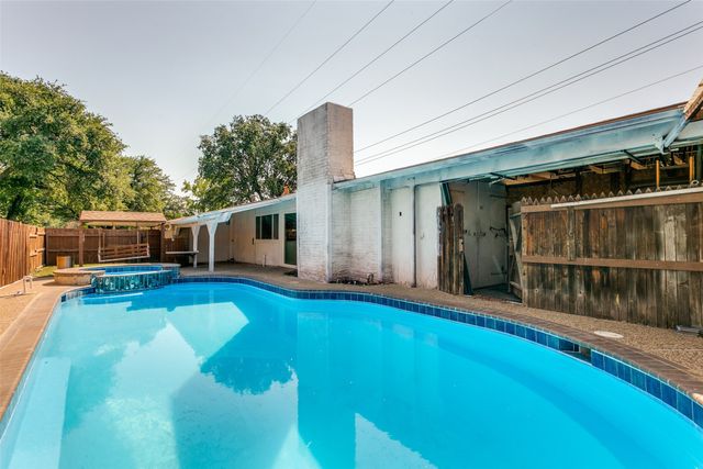 1535 Carnation Drive, Lewisville, TX 75067