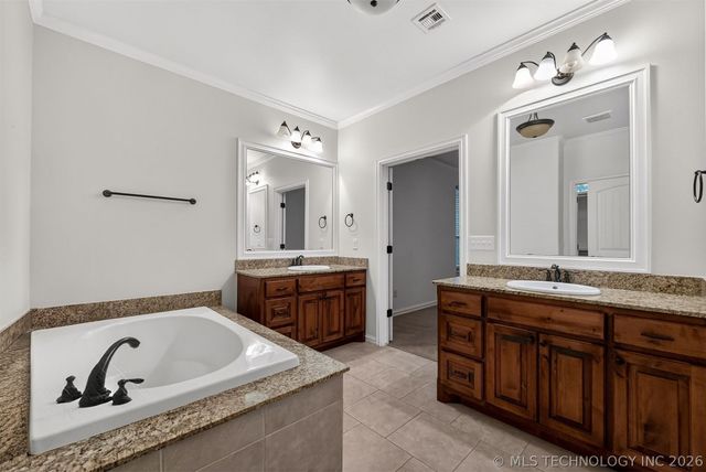 1902 E 370 Road, Talala, OK 74080