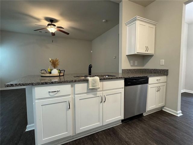 98 Baywood Way, Hiram, GA 30141