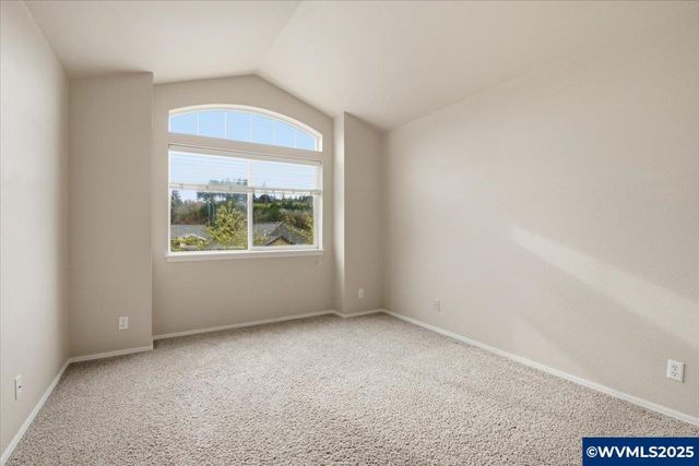 541 Inverness Dr SE, Salem, OR 97306