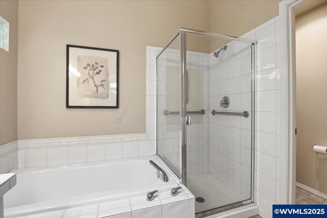 541 Inverness Dr SE, Salem, OR 97306