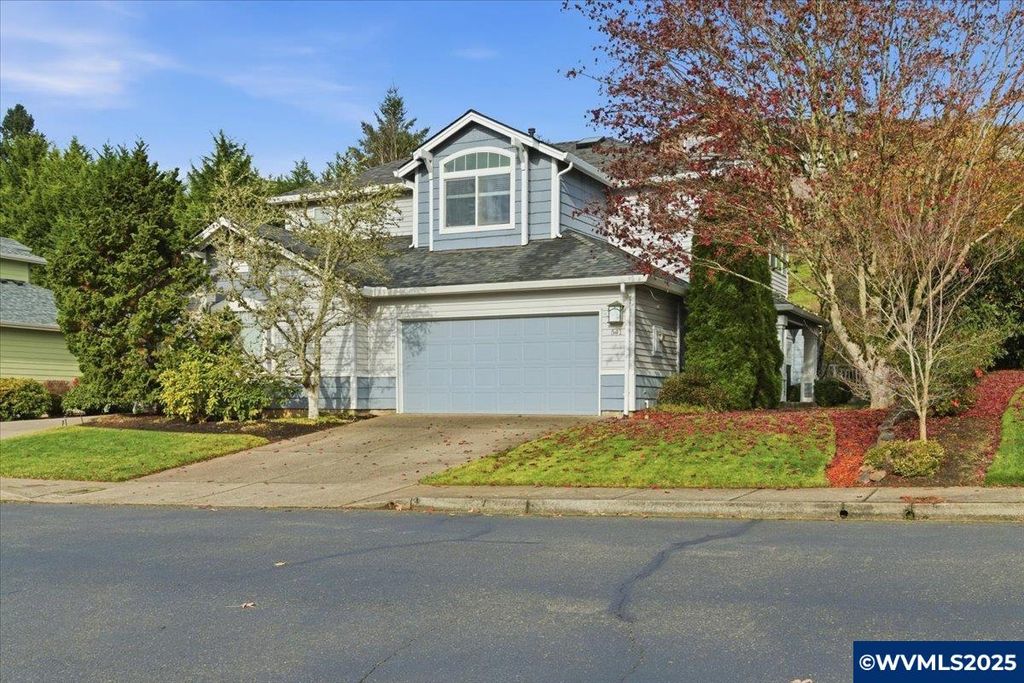 541 Inverness Dr SE, Salem, OR 97306