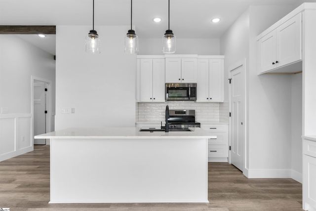 2019 Meadow Glen Court, Chesnee, SC 29323